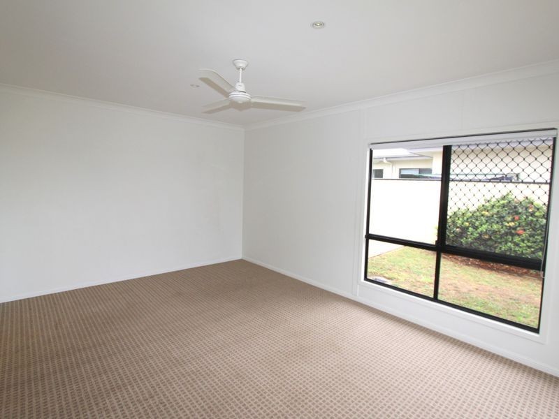 17 Glovar Street, Emerald QLD 4720