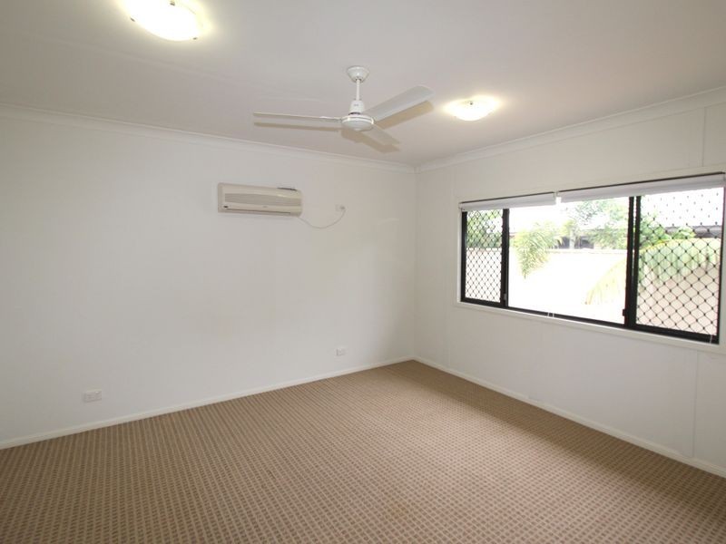 17 Glovar Street, Emerald QLD 4720