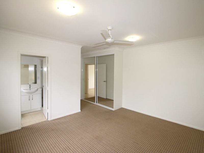 17 Glovar Street, Emerald QLD 4720