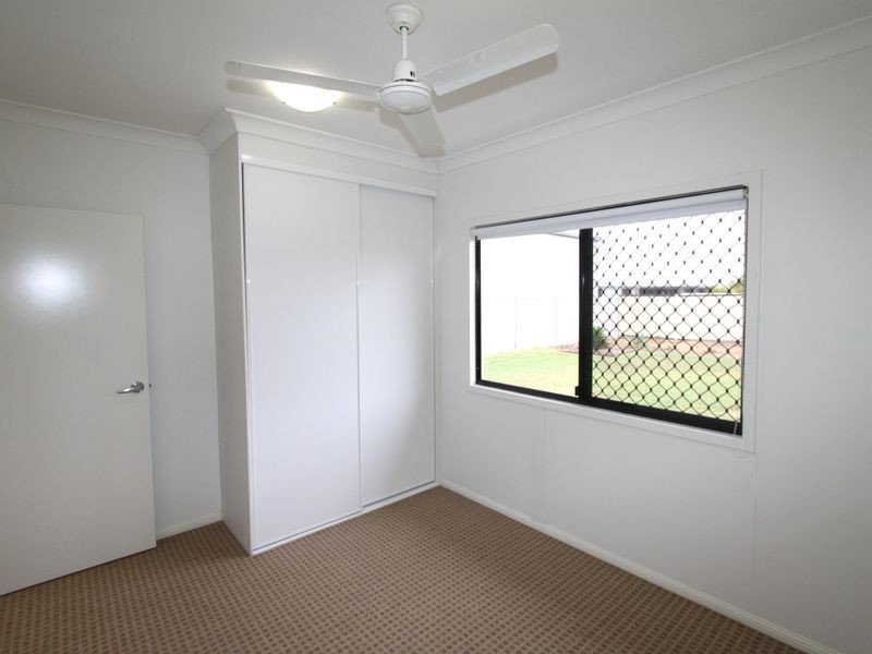 17 Glovar Street, Emerald QLD 4720