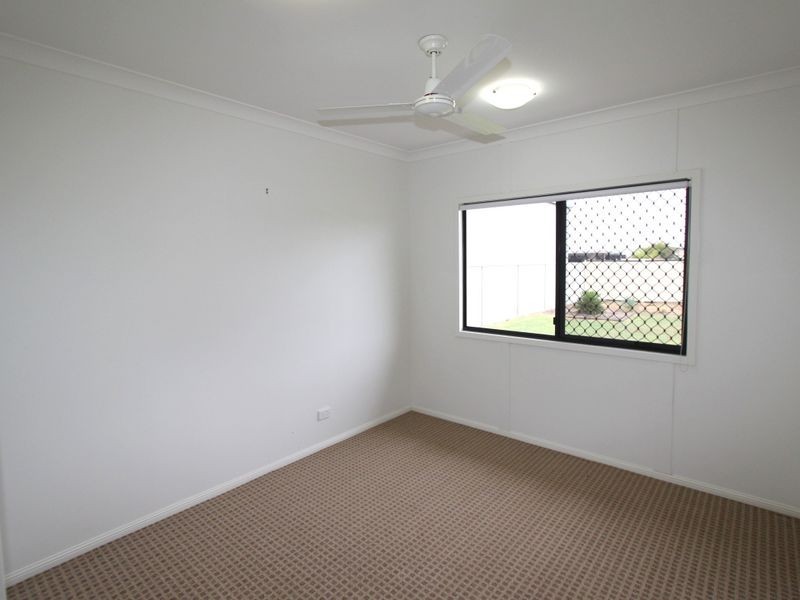 17 Glovar Street, Emerald QLD 4720