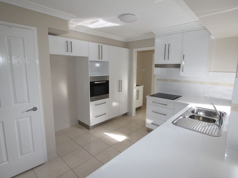 Unit 3/70 Long Street, Emerald QLD 4720