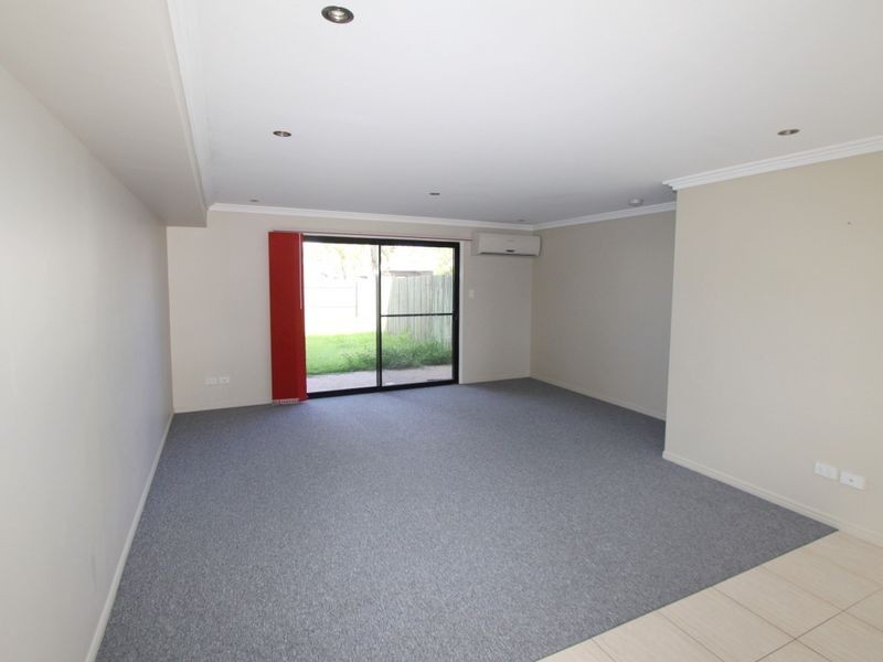 Unit 3/70 Long Street, Emerald QLD 4720