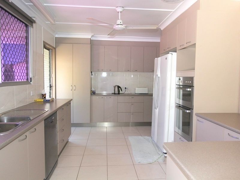 18 Old Airport Drive, Emerald QLD 4720