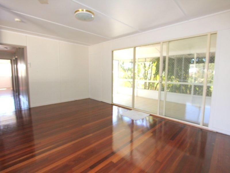 18 Old Airport Drive, Emerald QLD 4720