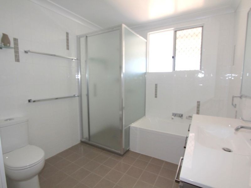 18 Old Airport Drive, Emerald QLD 4720