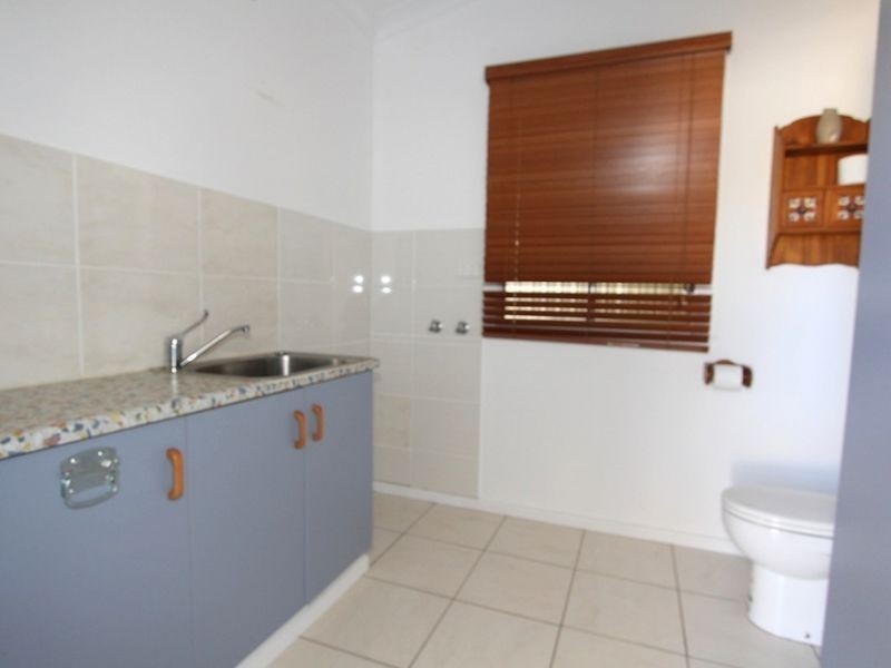 18 Old Airport Drive, Emerald QLD 4720