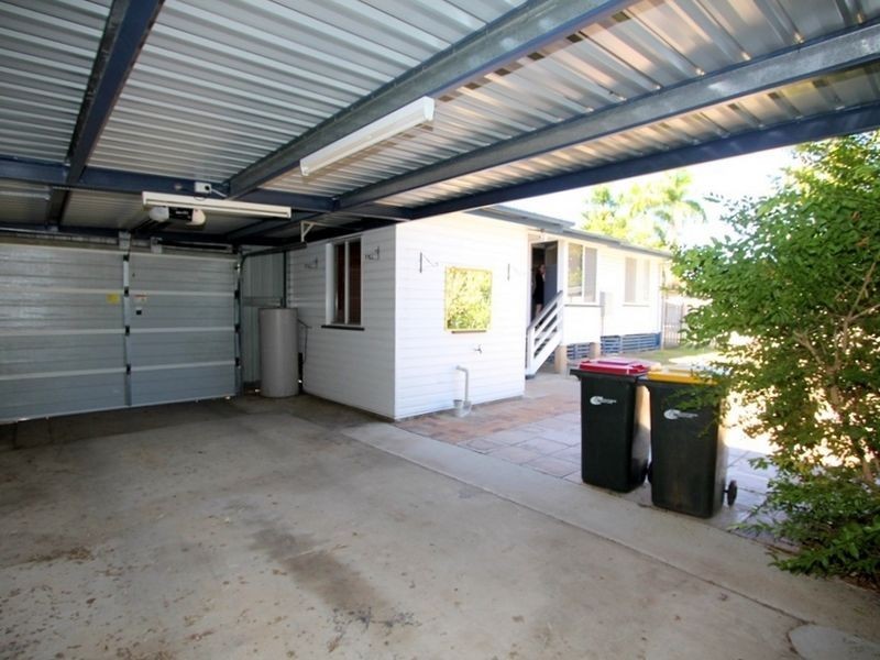 18 Old Airport Drive, Emerald QLD 4720