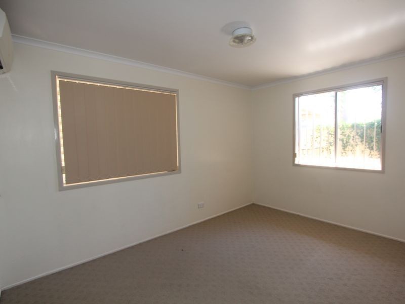 7 Gibson Grove, Emerald QLD 4720