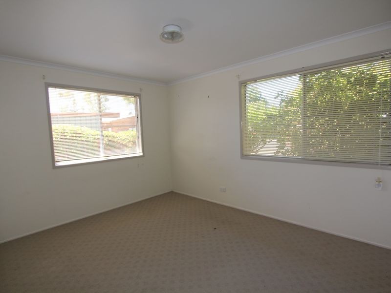 7 Gibson Grove, Emerald QLD 4720