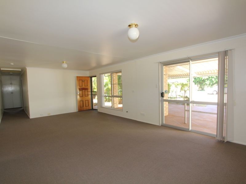 7 Gibson Grove, Emerald QLD 4720