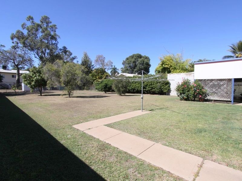 12 Centenary Drive, Emerald QLD 4720