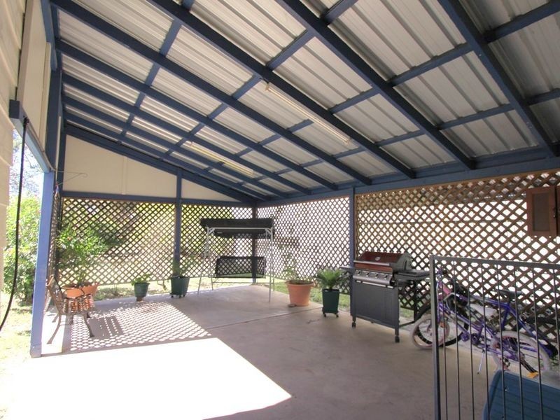 12 Centenary Drive, Emerald QLD 4720