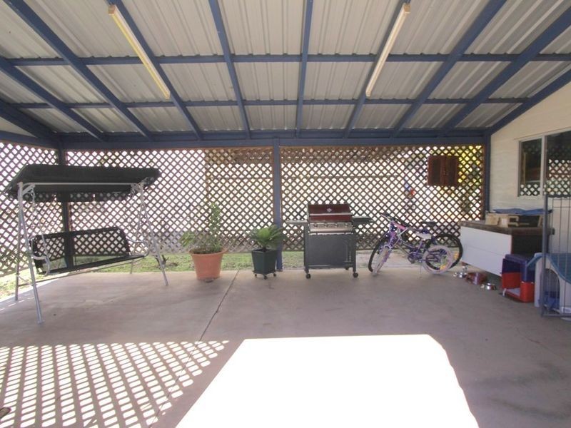 12 Centenary Drive, Emerald QLD 4720