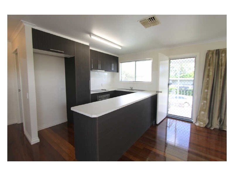 2 Edwards Street, Emerald QLD 4720