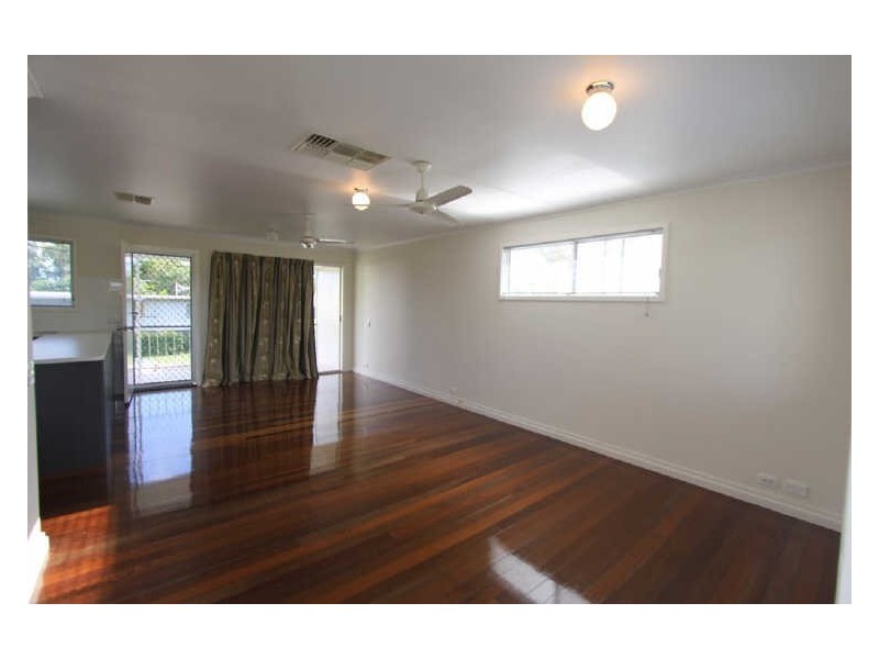 2 Edwards Street, Emerald QLD 4720