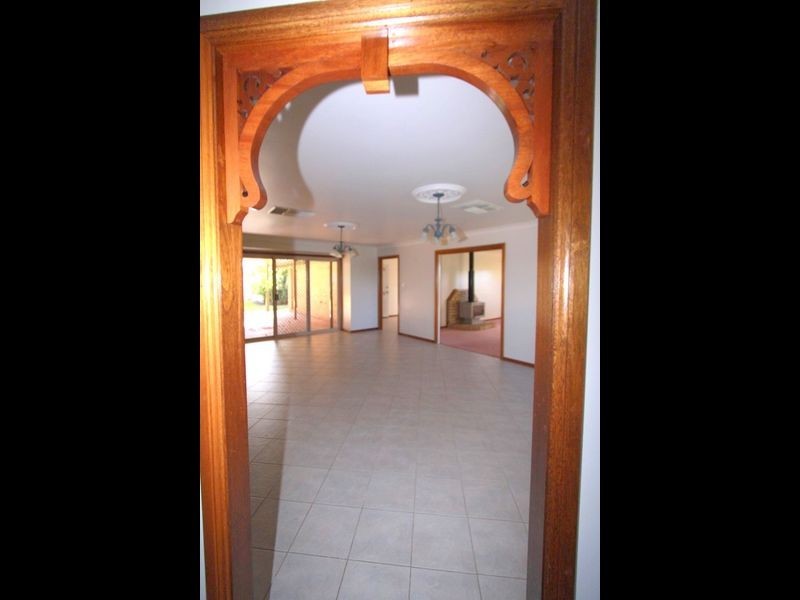 5 Ironbark Dr, Emerald QLD 4720