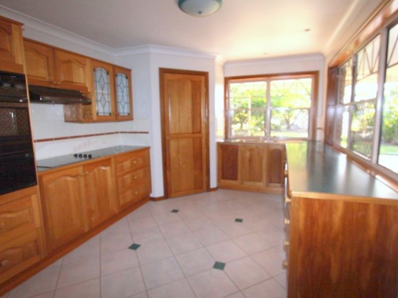 5 Ironbark Dr, Emerald QLD 4720