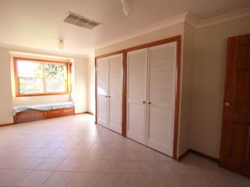 5 Ironbark Dr, Emerald QLD 4720