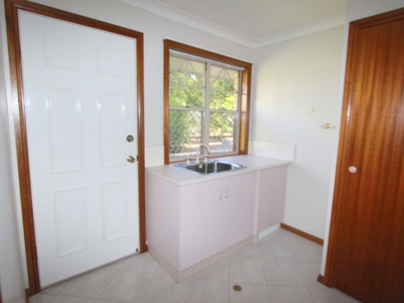 5 Ironbark Dr, Emerald QLD 4720