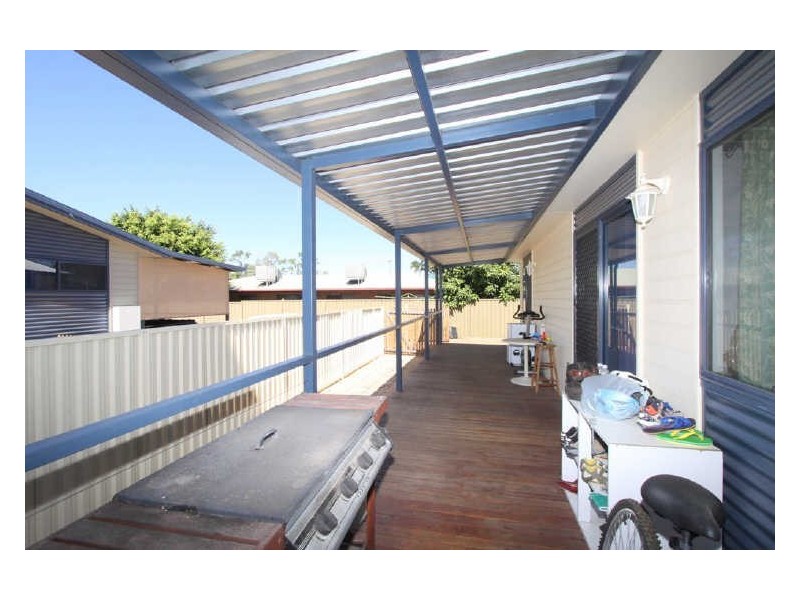 3 Gilbert Place, Emerald QLD 4720