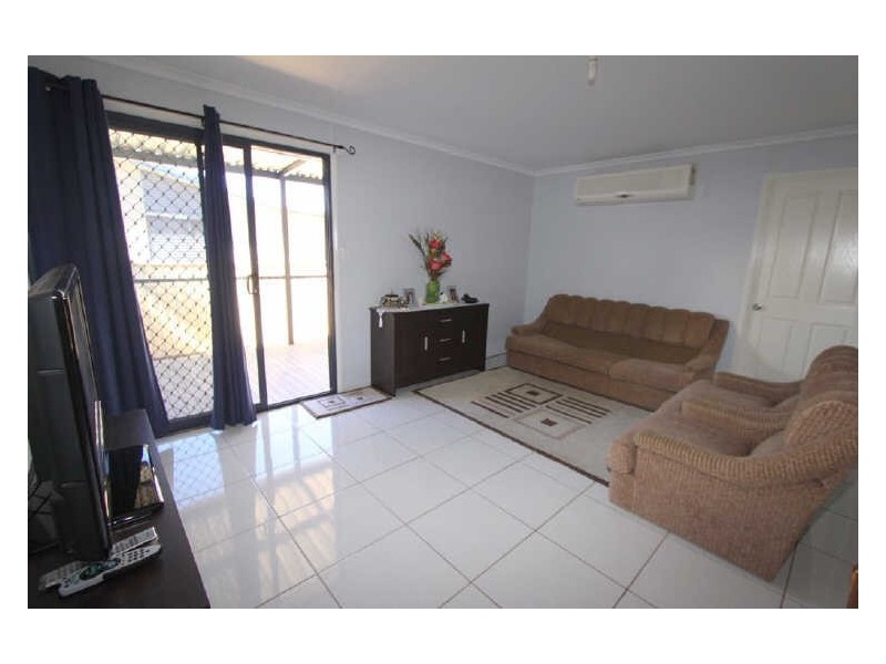 3 Gilbert Place, Emerald QLD 4720