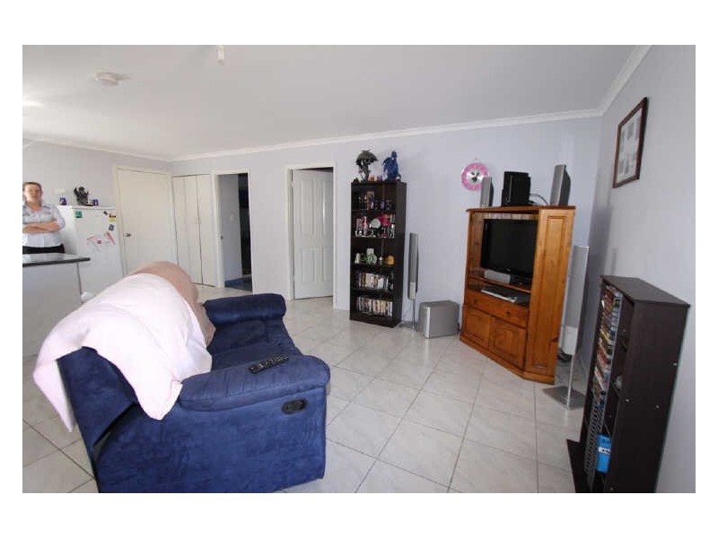 3 Gilbert Place, Emerald QLD 4720