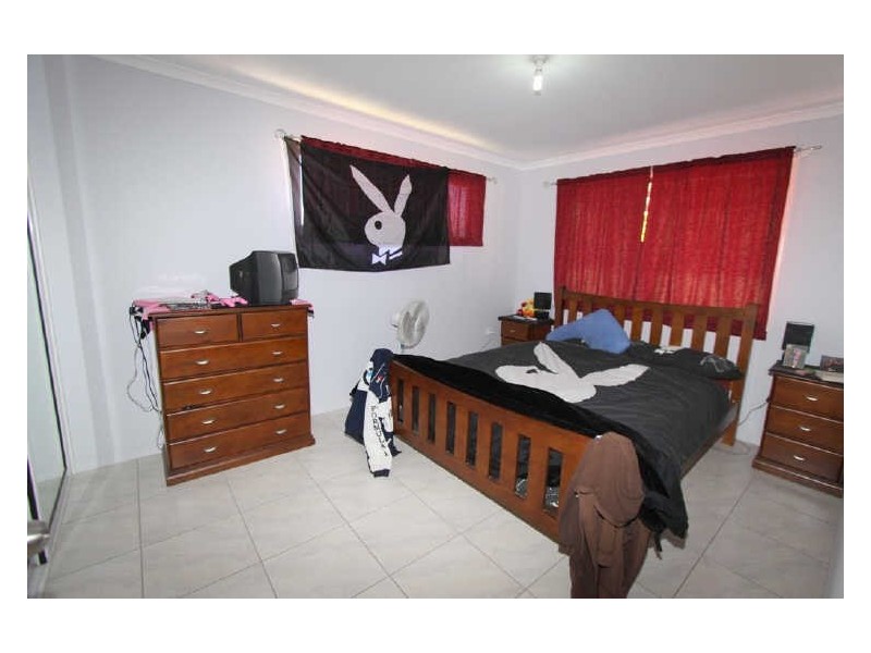 3 Gilbert Place, Emerald QLD 4720