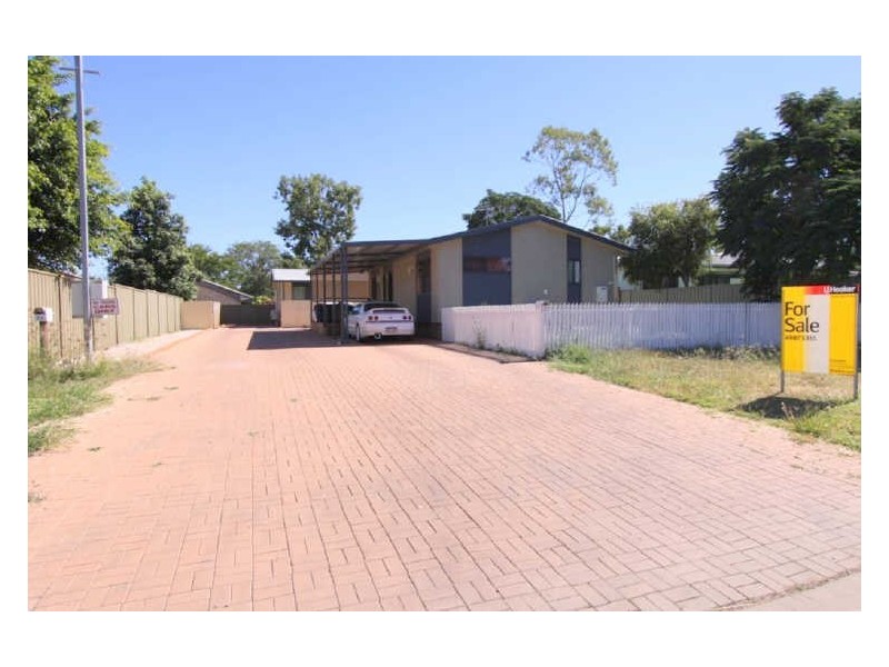 3 Gilbert Place, Emerald QLD 4720