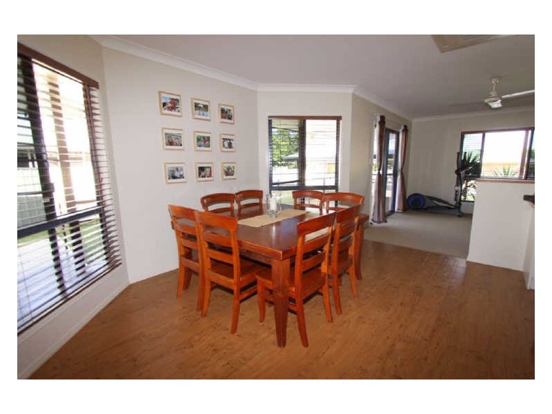 3 Cowan Crescent, Emerald QLD 4720