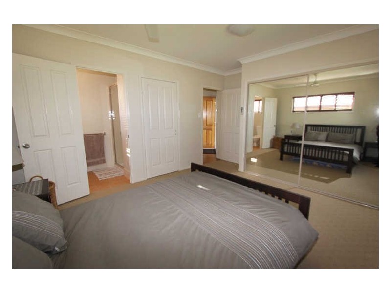 3 Cowan Crescent, Emerald QLD 4720