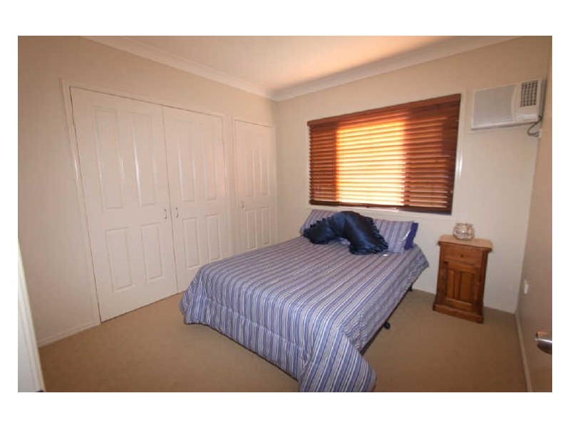 3 Cowan Crescent, Emerald QLD 4720