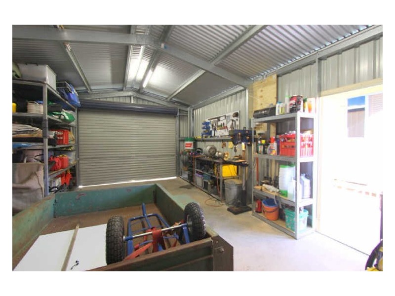 3 Cowan Crescent, Emerald QLD 4720