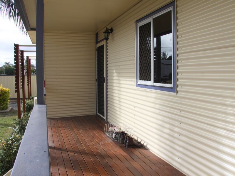 10 Topaz Street, Emerald QLD 4720