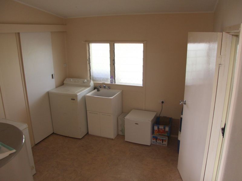 10 Topaz Street, Emerald QLD 4720