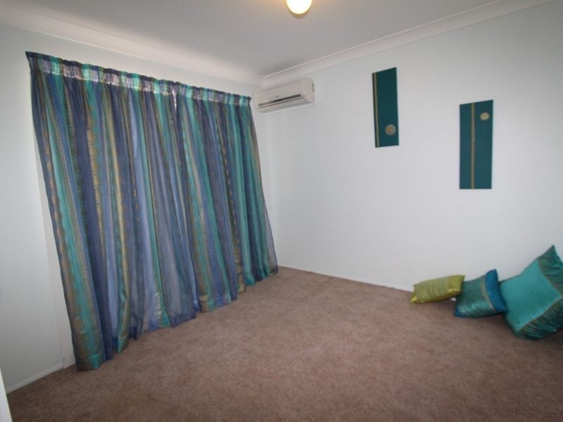 67 Staal Cresent, Emerald QLD 4720