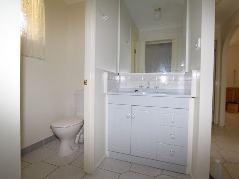 67 Staal Cresent, Emerald QLD 4720