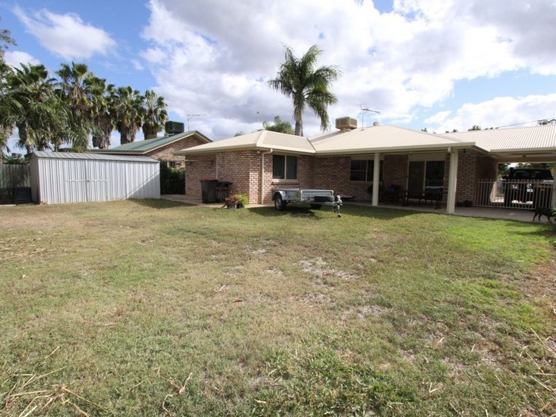 67 Staal Cresent, Emerald QLD 4720