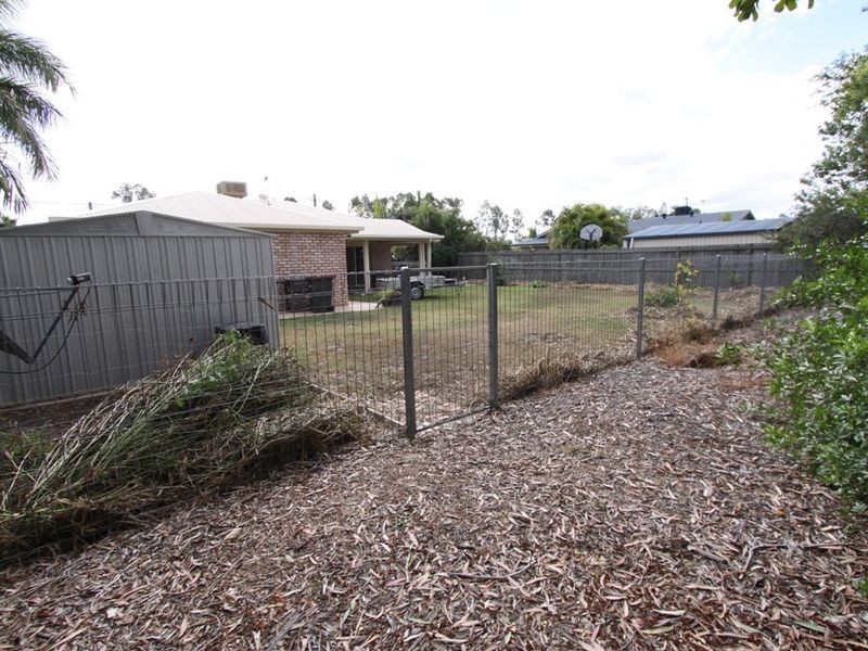 67 Staal Cresent, Emerald QLD 4720