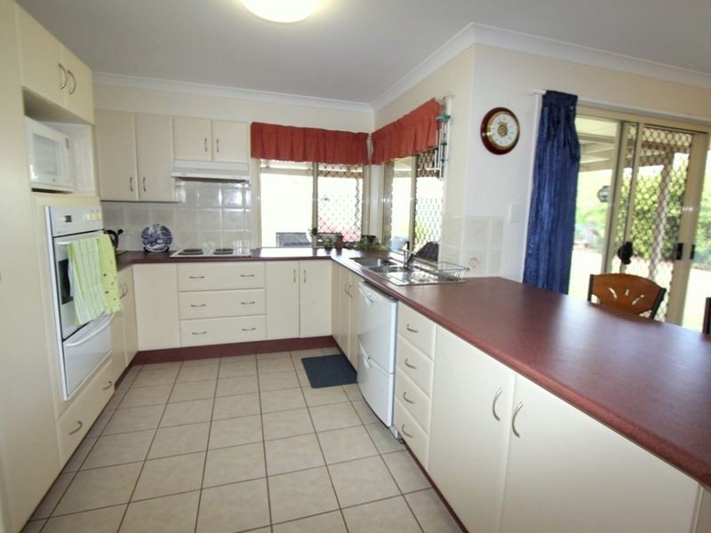 9 Whitchurch Street, Emerald QLD 4720