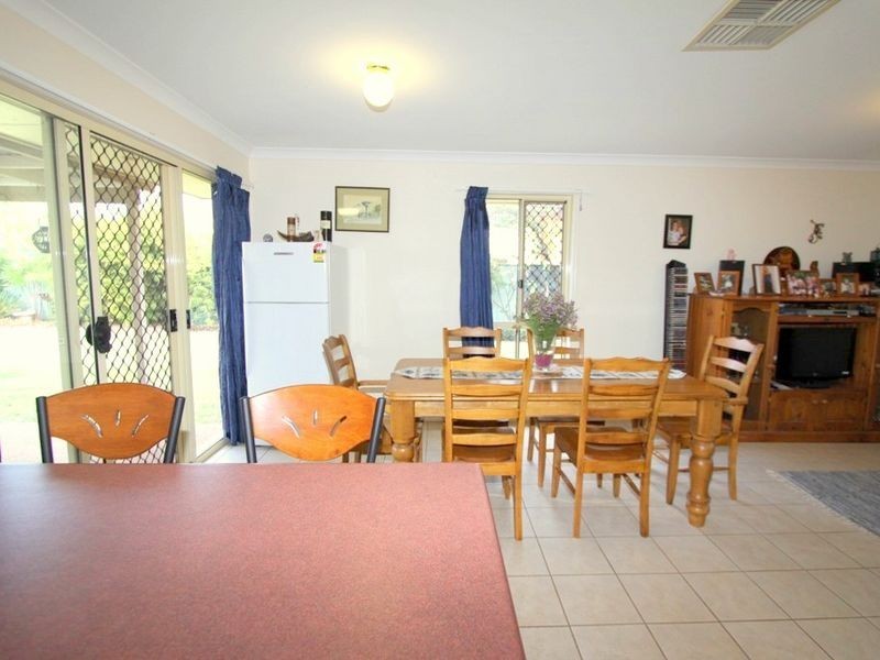 9 Whitchurch Street, Emerald QLD 4720