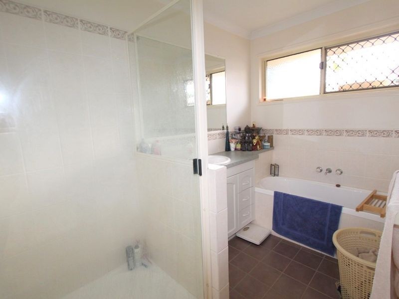 9 Whitchurch Street, Emerald QLD 4720
