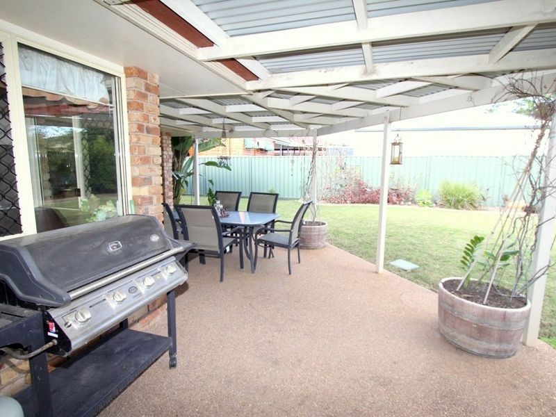 9 Whitchurch Street, Emerald QLD 4720