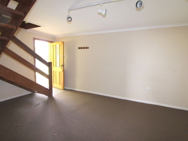 13 Garnet Street, Emerald QLD 4720