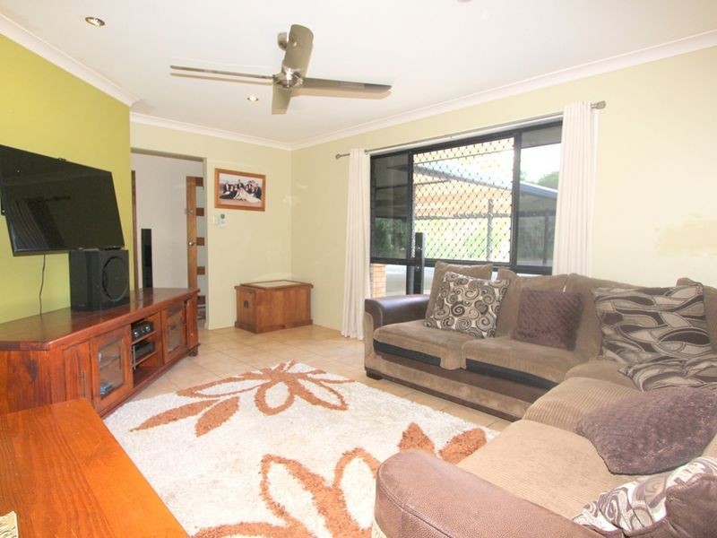 21 Coaker Drive, Emerald QLD 4720