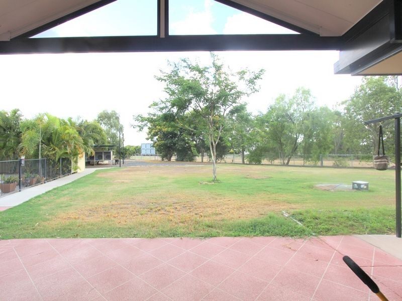 21 Coaker Drive, Emerald QLD 4720