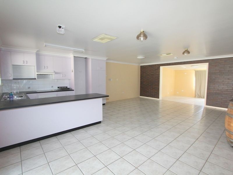 14 Yamala Street, Emerald QLD 4720