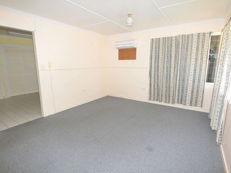 15 Frazer St, Emerald QLD 4720