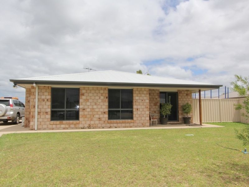 26 Wright Street, Emerald QLD 4720