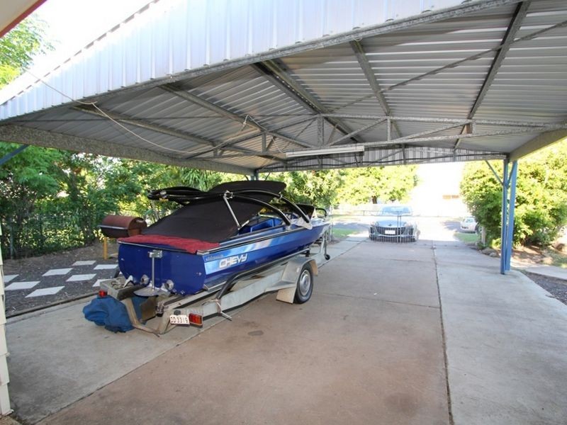 4 Saffola Place, Emerald QLD 4720